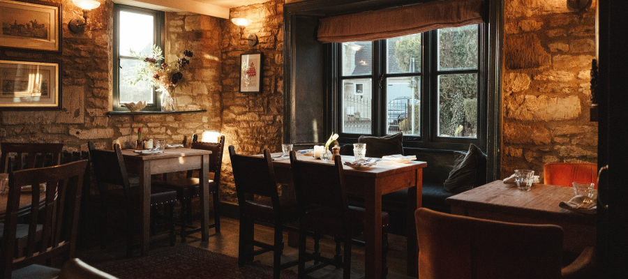 Cotswold Bankview - The Hare at Milton-under-Wychwood: Seafood & Seasonal Dining in the Cotswolds The Hare Pub